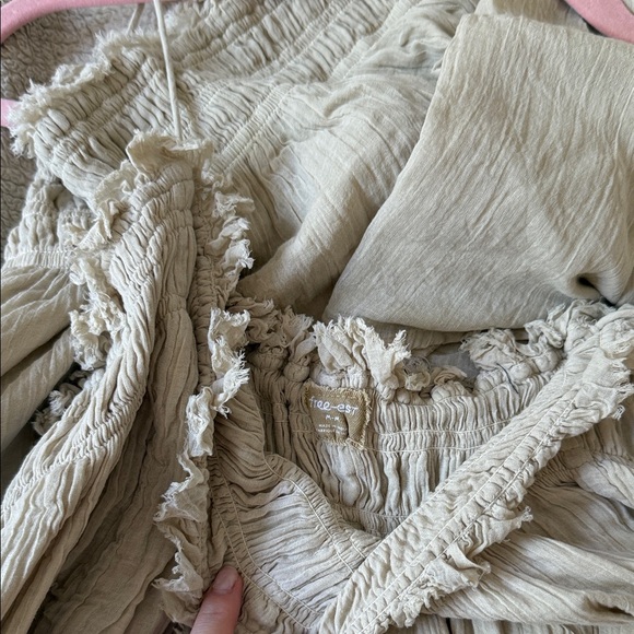 Layla Set - Picture 2 of 2